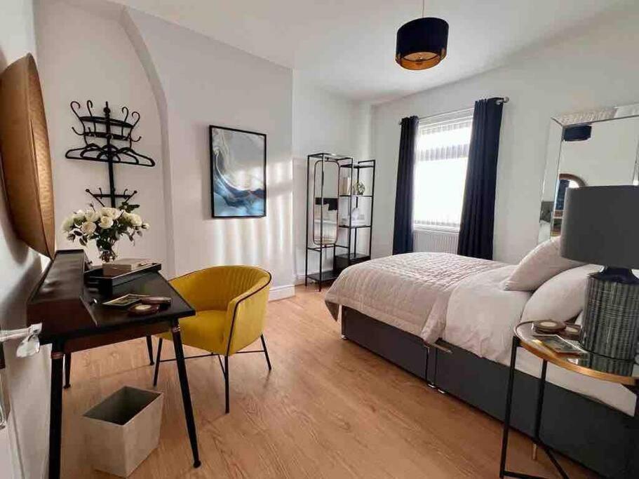 ליברפול Anfield Home Sleeps 5 Close To Lfc Free Parking מראה חיצוני תמונה