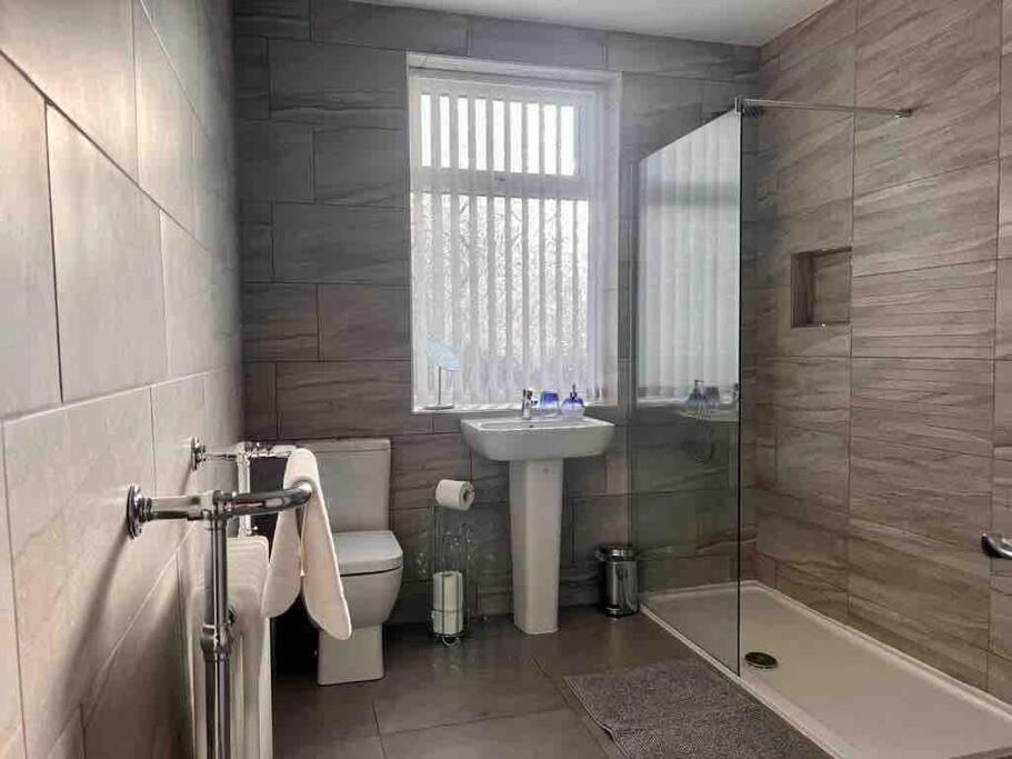 ליברפול Anfield Home Sleeps 5 Close To Lfc Free Parking מראה חיצוני תמונה